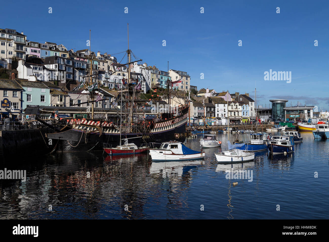Chalutier de Bow Brixham harbour,filets, Banque D'Images