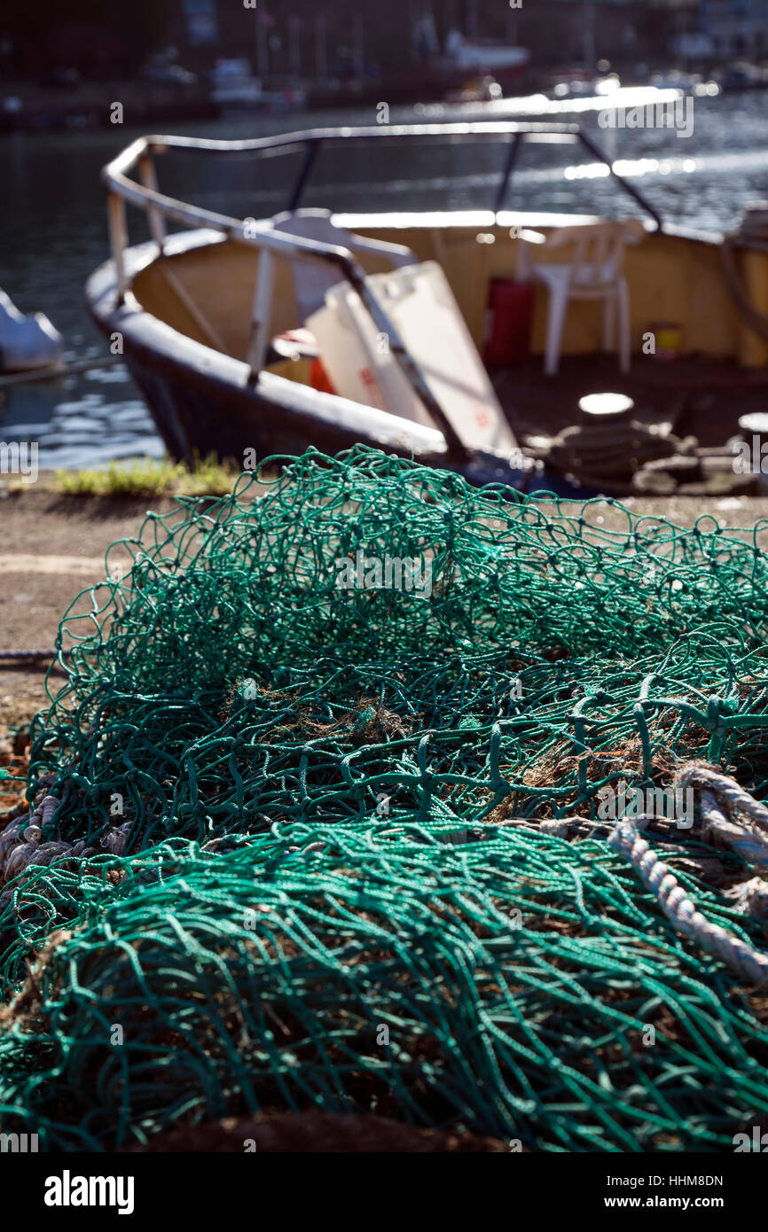 Chalutier de Bow Brixham harbour,filets, Banque D'Images