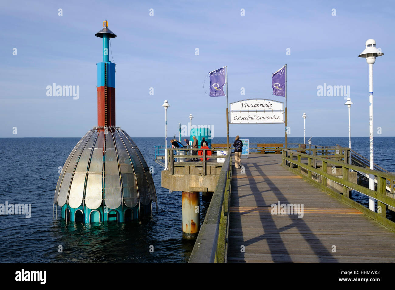 Pier avec scaphandre, Zinnowitz, Usedom, mer Baltique, Mecklembourg-Poméranie-Occidentale, Allemagne Banque D'Images