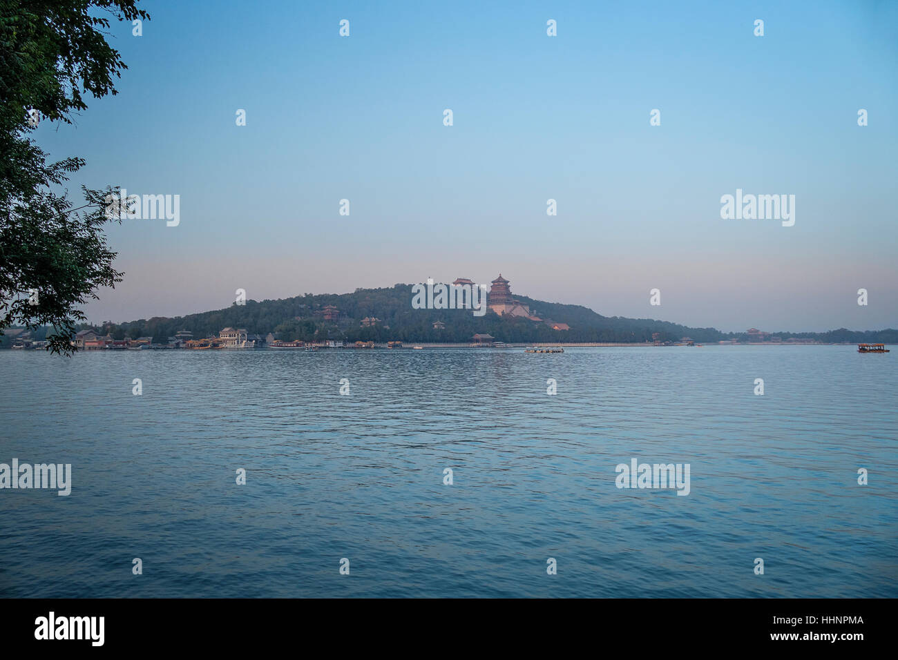 Le Lac de Kunming au Palais d'été, Pékin, Chine Banque D'Images