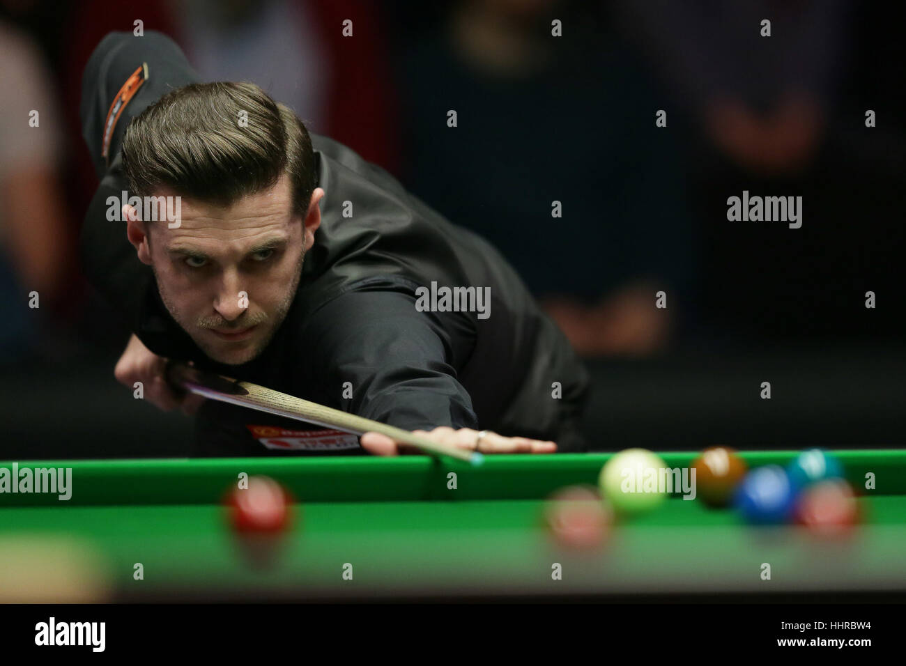 Londres, Royaume-Uni. 20 Jan, 2017. Mark Selby, d'Angleterre, au cours de la concurrence avec Barry Hawkins match quart de l'Angleterre au Snooker Masters 2017 à l'Alexandra Palace à Londres, au Royaume-Uni. Selby a perdu 3-6. Crédit : Tim Irlande/Xinhua/Alamy Live News Banque D'Images