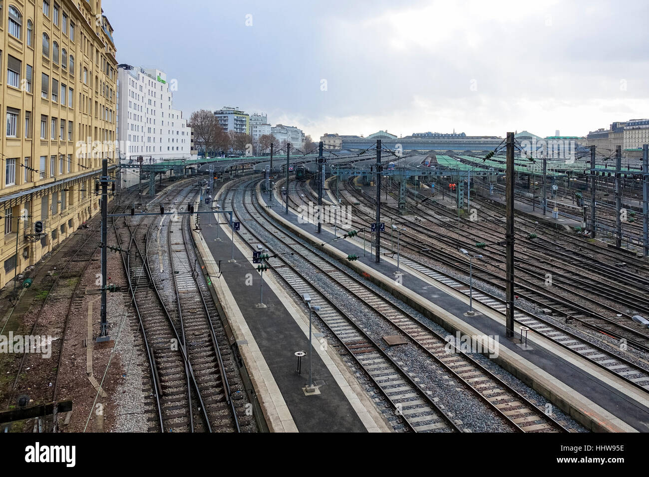 La gare de l'Est Paris Est, à la gare de l'est l'une des six grandes bornes SNCF à Paris, France. Banque D'Images