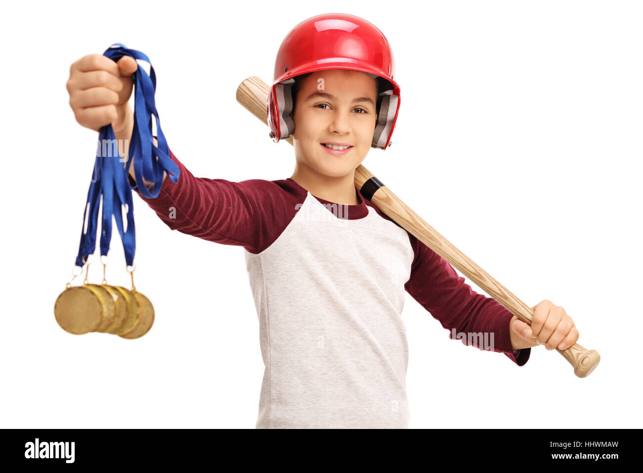 Happy boy holding médailles d'or et un bâton de baseball isolé sur fond blanc Banque D'Images
