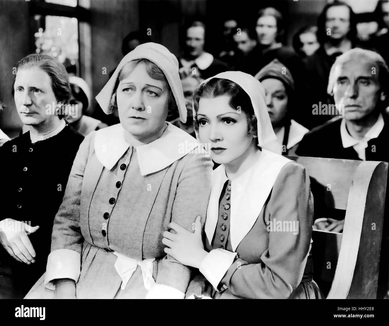 MAID OF SALEM 1937 Paramount Pictures film avec Claudette Colbert comme Barbara Clarke Banque D'Images