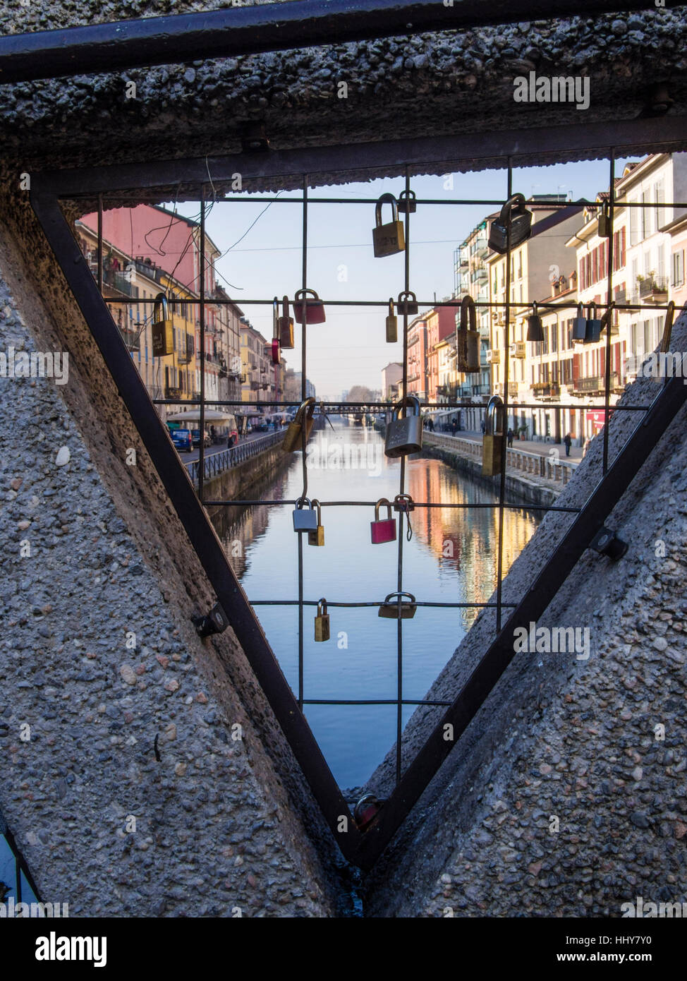 Milano Navigli love locks Banque D'Images