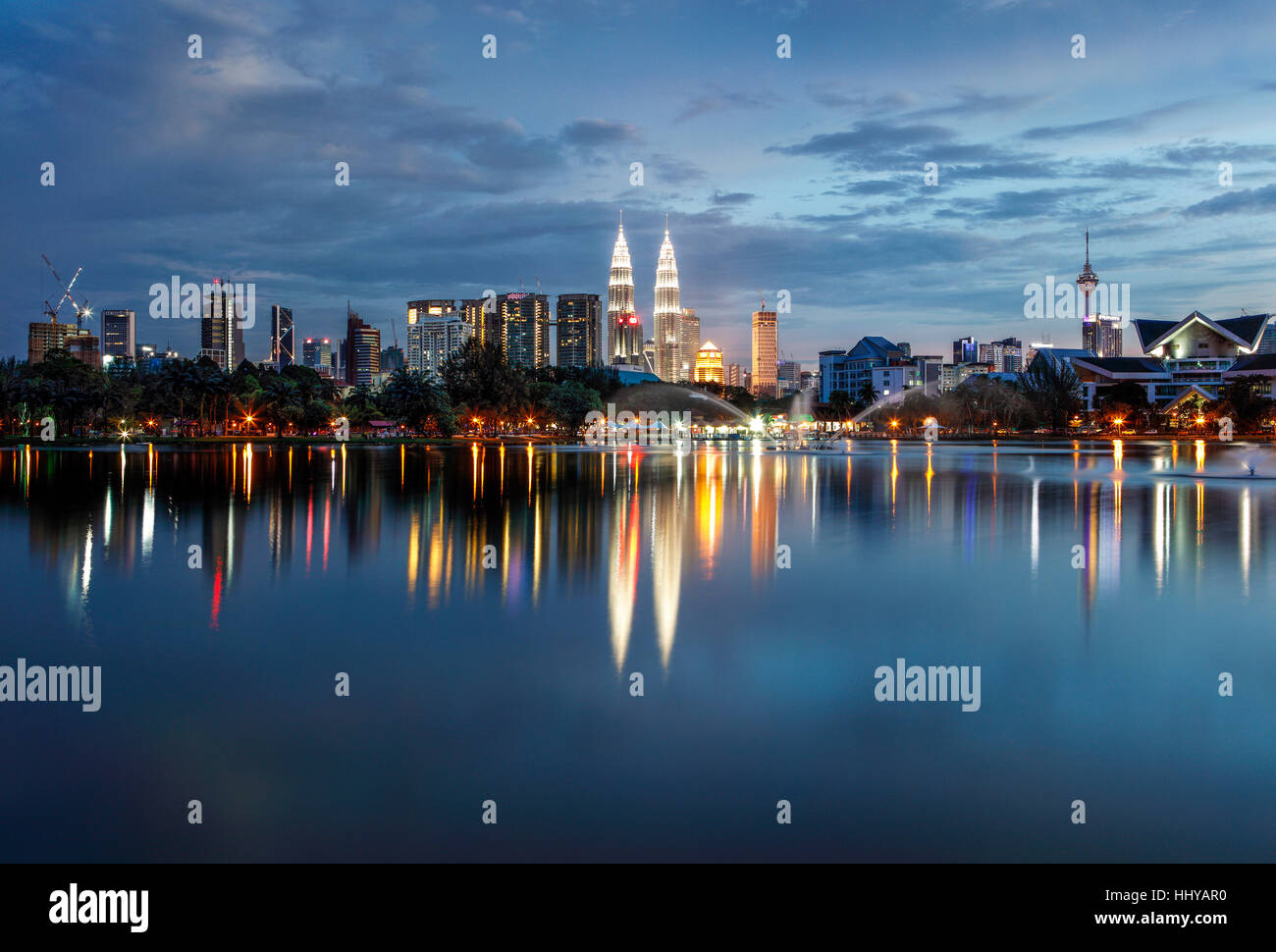 L'horizon de Kuala Lumpur au crépuscule. Banque D'Images