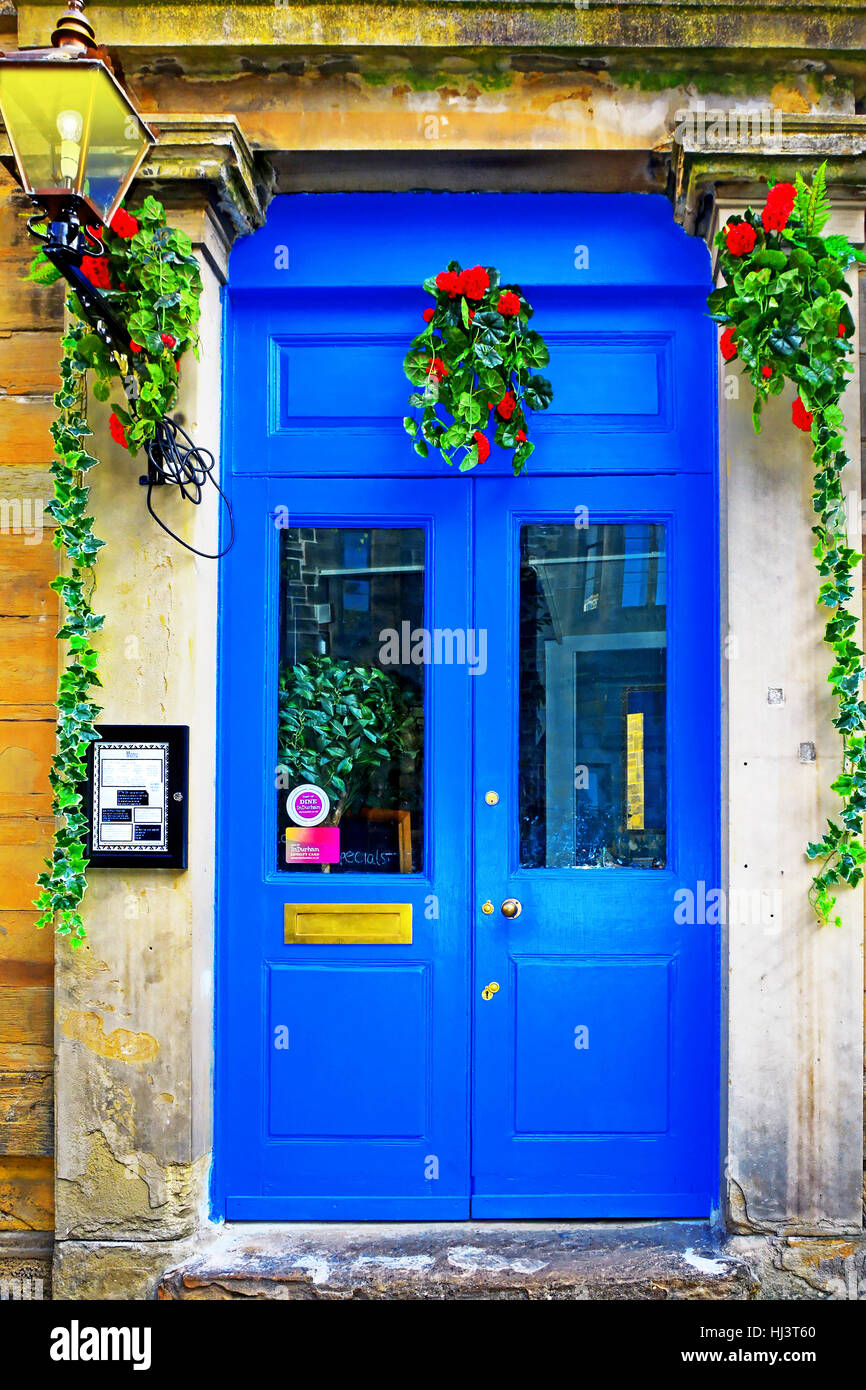 Dîner au restaurant à proximité de la cathédrale de Durham Banque D'Images
