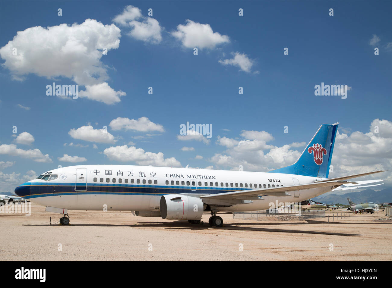 China Southern Boeing 737-300 Airliner (1984-1999) exposé au musée Pima Air & Space de l'Arizona Banque D'Images