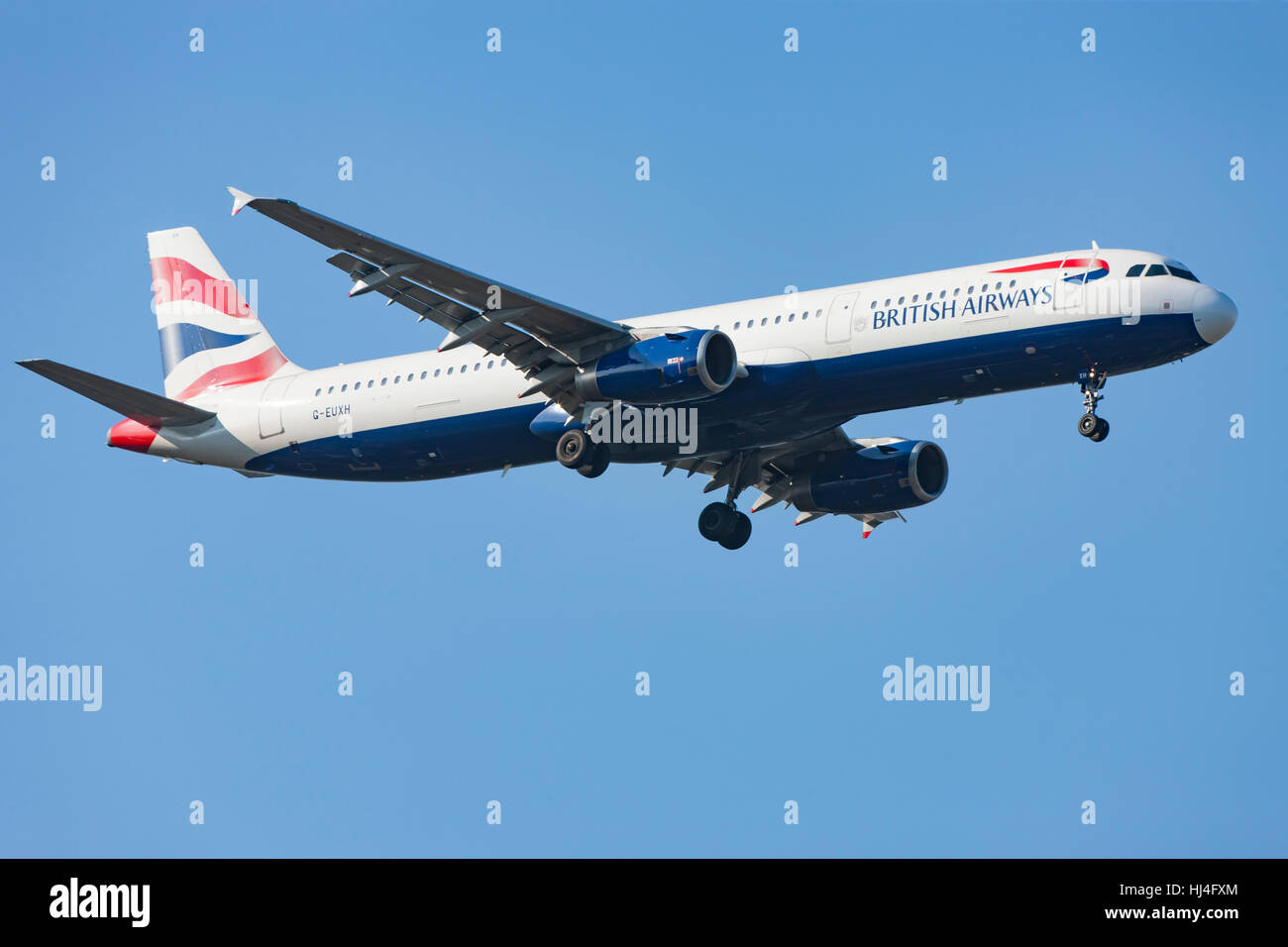 Avion de British Airways en vol, avion, avion, ciel bleu Banque D'Images Avion de British Airways en vol, avion, avion, ciel bleu Banque D'Images