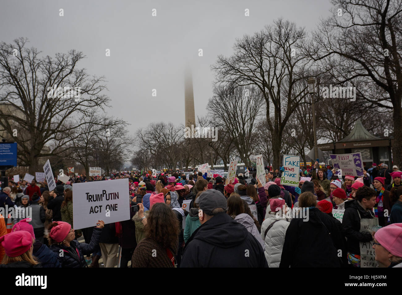 Washington DC, USA. 21 avril 2017. Marche mondiale des femmes. Miki Joven/Alamy Live News Banque D'Images