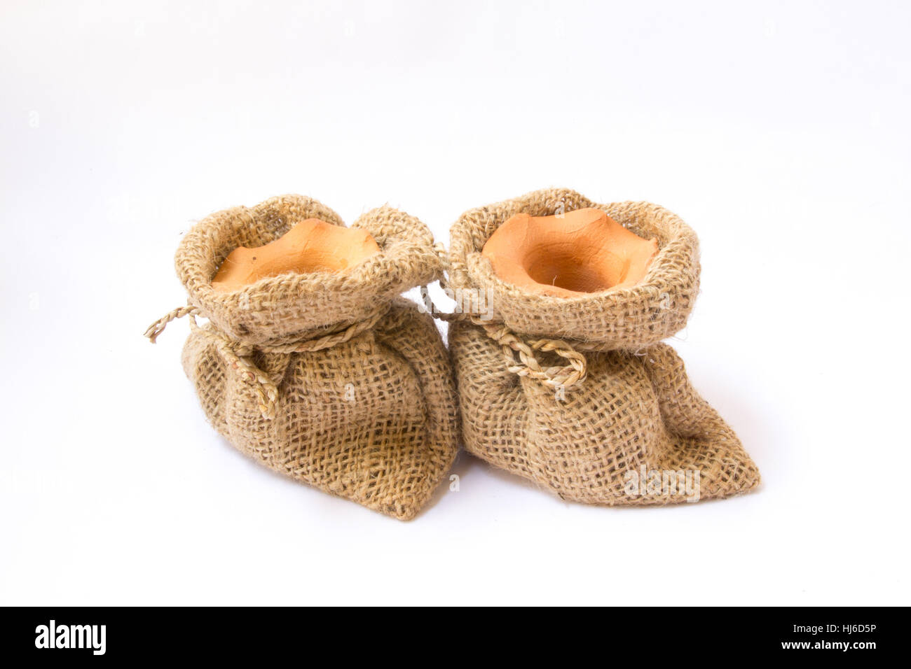 Brown, brunâtre, brunette, pots, argile, faits maison, sac, blanc, d'emballage, Banque D'Images