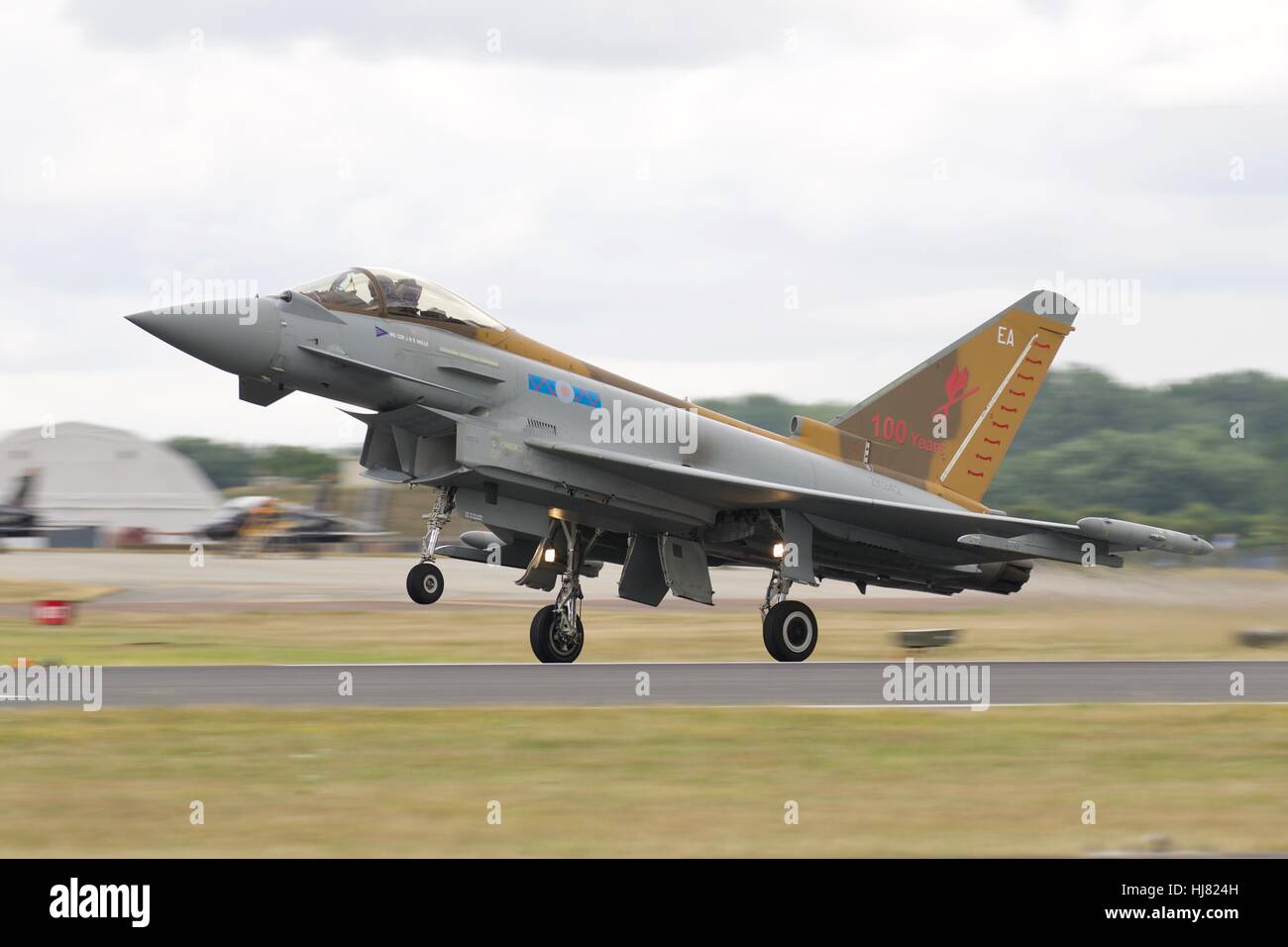 L'Eurofighter Typhoon de la RAF RGF.4 à l'atterrissage à RAF Fairford Banque D'Images