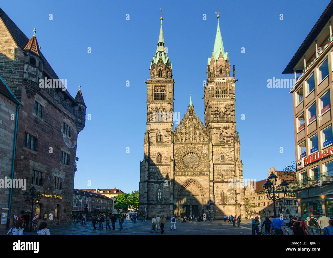 Nürnberg, Nuremberg : église Lorenzkirche, Mittelfranken, Middle Franconia, Bayern, Bavière, Allemagne Banque D'Images