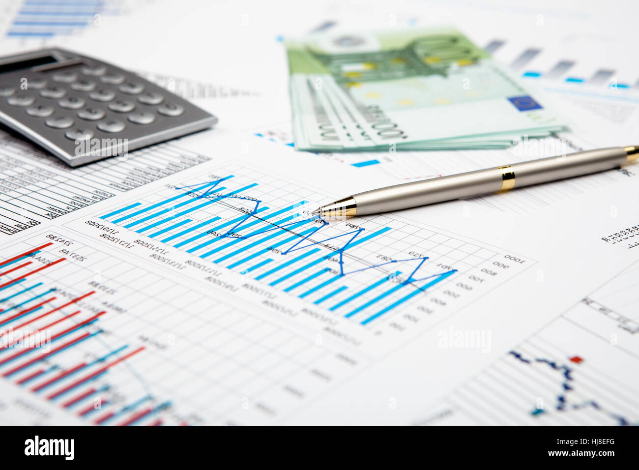 Tableaux et graphiques financiers Banque D'Images