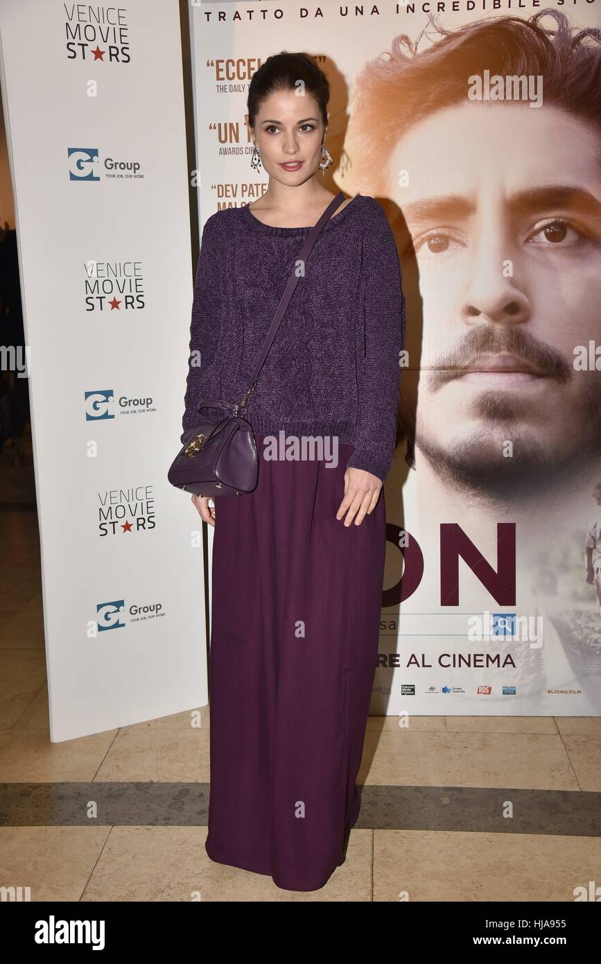 Giulia Elettra Gorietti assistant à la première de 'Lion' à la Casa del Cinema Villa Borghese à Rome, Italie. Comprend : Giulia Elettra Gorietti Où : Rome, Latium, Italie Quand : 22 Déc 2016 Crédit : IPA/WENN.com **Uniquement disponible pour publication au Royaume-Uni, USA, Allemagne, Autriche, Suisse** Banque D'Images