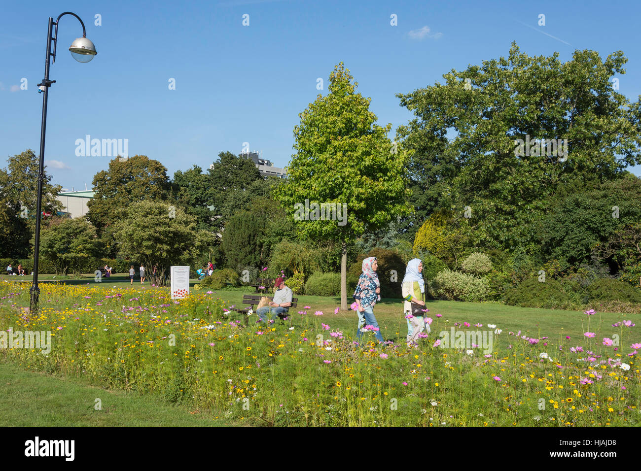 Memorial Gardens, Crawley, West Sussex, Angleterre, Royaume-Uni Banque D'Images