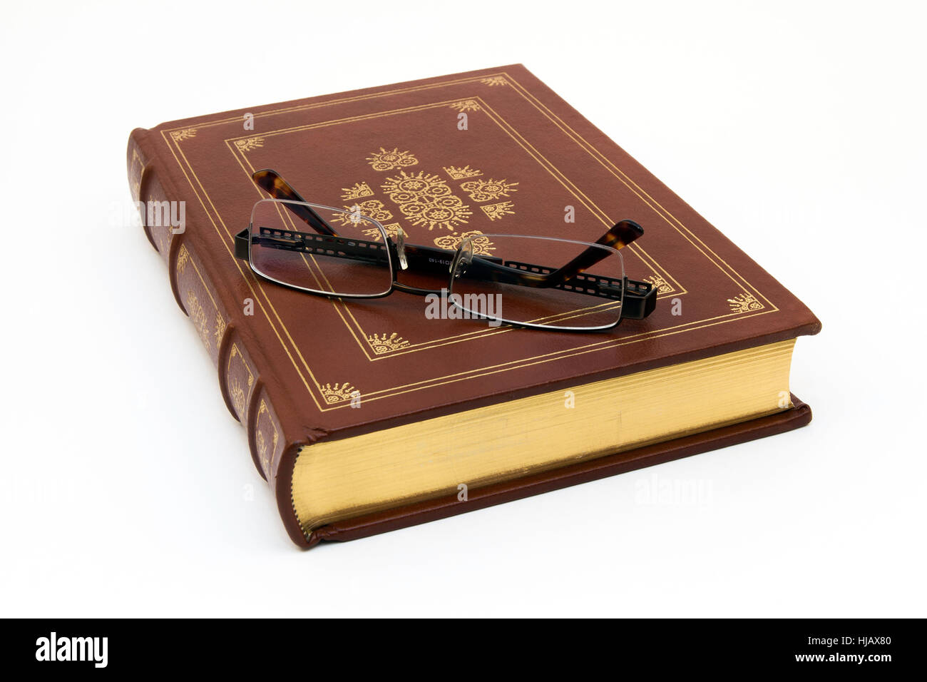 Vieux livre relié en cuir Photo Stock - Alamy