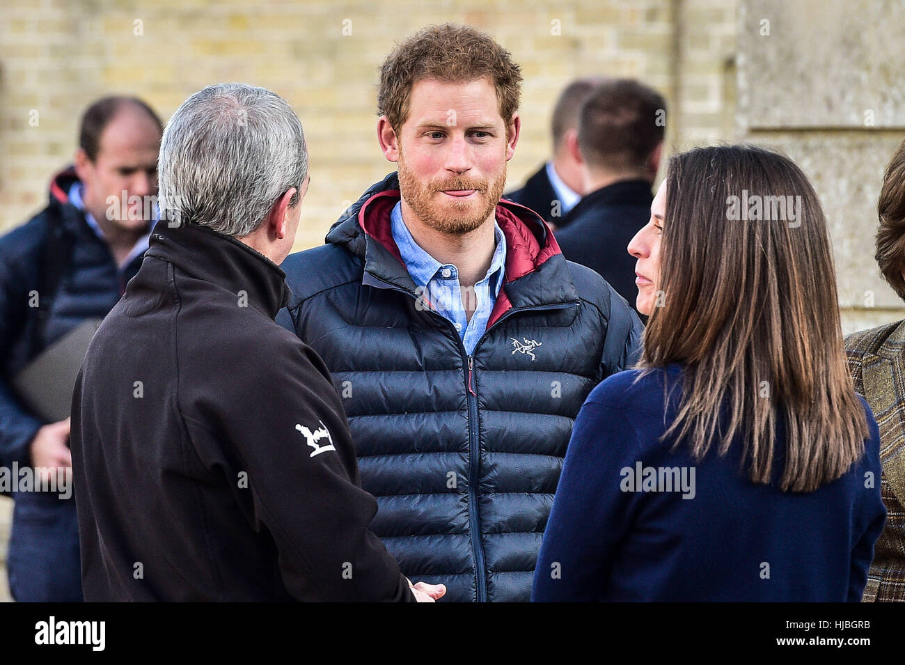 Le prince Harry rencontre Directeur de Recovery David Richmond et chef Melanie Eaux au cours d'une visite à un centre de récupération de l'aide pour Heroes à Tedworth Maison à Tidworth, dans le Wiltshire, où il a appris davantage sur le soutien à la santé mentale des anciens combattants militaires reçoivent. Banque D'Images