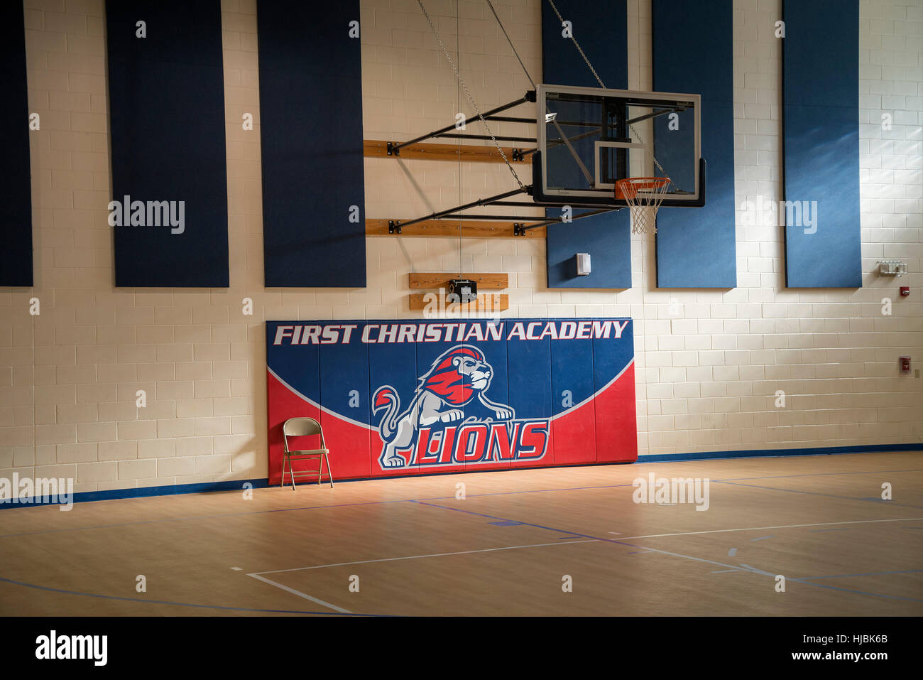 Basket ball l int rieur d une salle de sport une cole