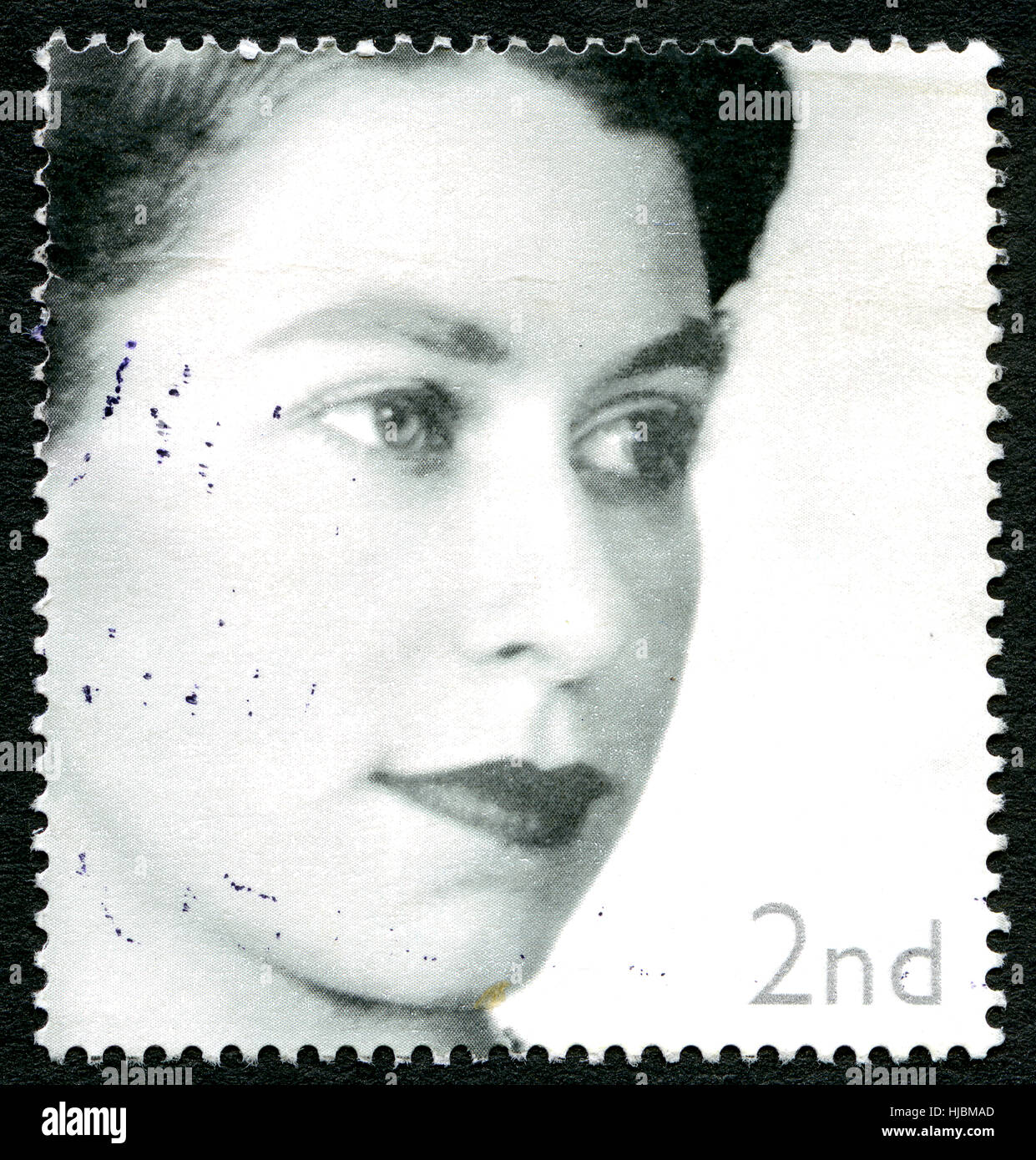 Grande-bretagne - circa 2000s : un timbre-poste utilisé depuis le Royaume-Uni, représentant un portrait de la reine Elizabeth II, circa 2000s. Banque D'Images