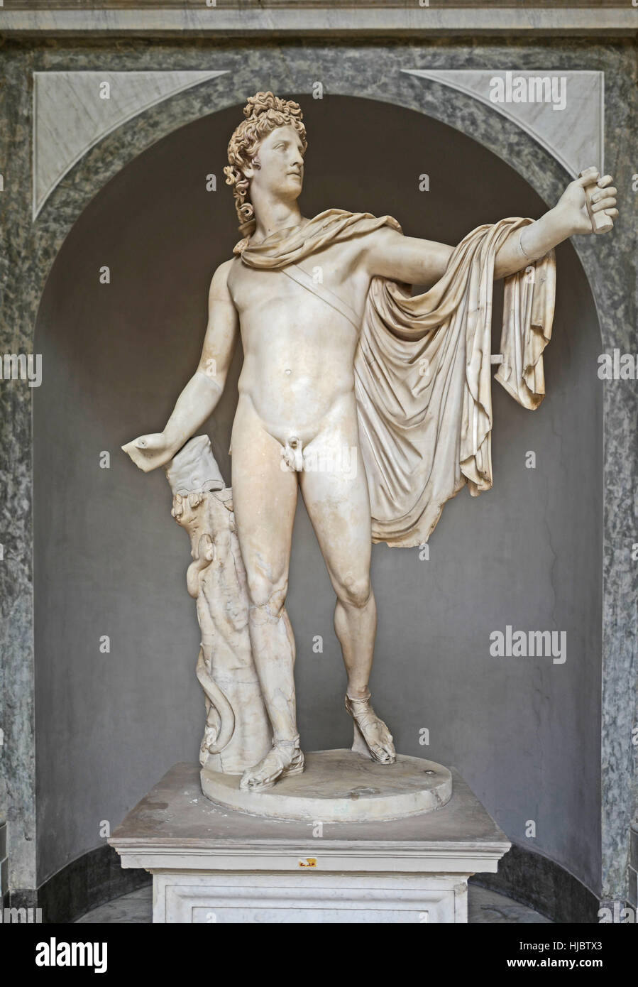 Apollo del Belvedere statue dans la Cour octogonale (Cortile) Ottagono,  Musée du Vatican, Rome, Italie Photo Stock - Alamy
