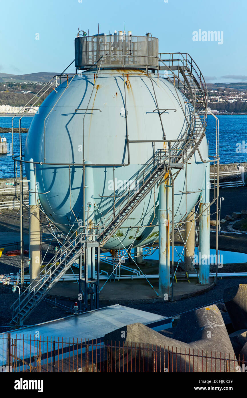 Réservoir de stockage de gaz propane, à Douglas (île de Man) Banque D'Images