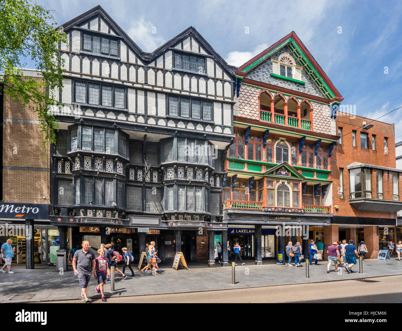 Grande Bretagne, sud-ouest de l'Angleterre, Devon, Exeter, vénérables façades de bâtiments à Exeter High Street Banque D'Images