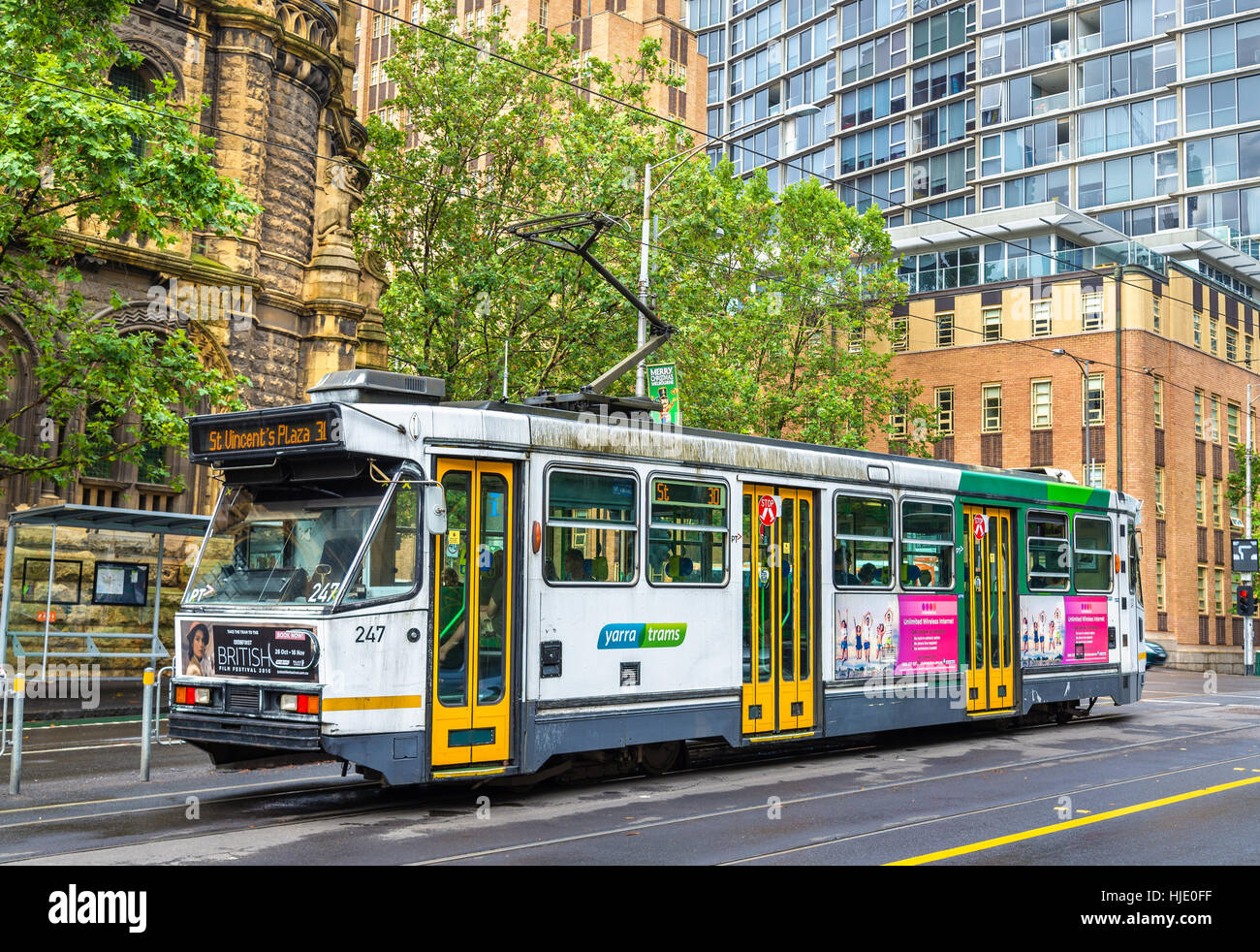 Melbourne, Australie - 28 décembre 2016 : Un Comeng1 classe tramway sur La Trobe Street. Système de tramway de Melbourne est le plus grand réseau de tramway urbain à la w Banque D'Images