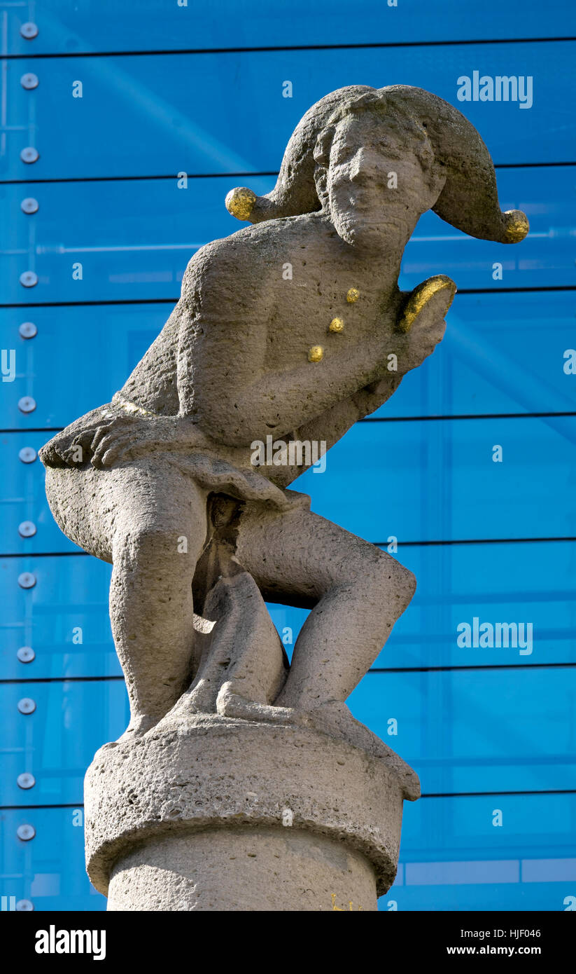 Eulenspiegel fontaine avec statue de Till l'Espiègle, Alter Markt, Magdebourg, Saxe-Anhalt, Allemagne Banque D'Images