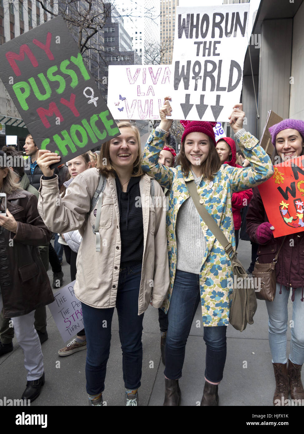 Marche des femmes à New York, le 21 janvier 2017, Donald Trump's premier jour dans le bureau ovale. Banque D'Images