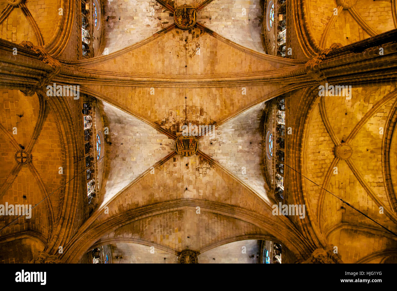 Intérieur de la Basilique de Santa Maria del Pi, Province de Barcelone, Catalogne, Espagne. Banque D'Images