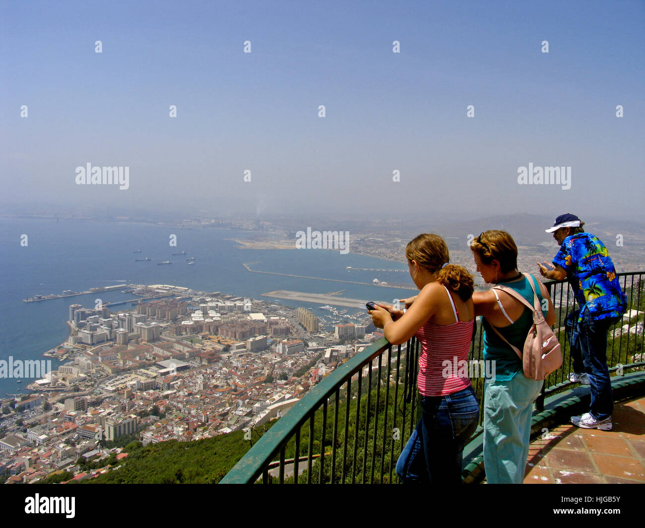 Les touristes, belvédère, Gibraltar, Grande Bretagne Banque D'Images