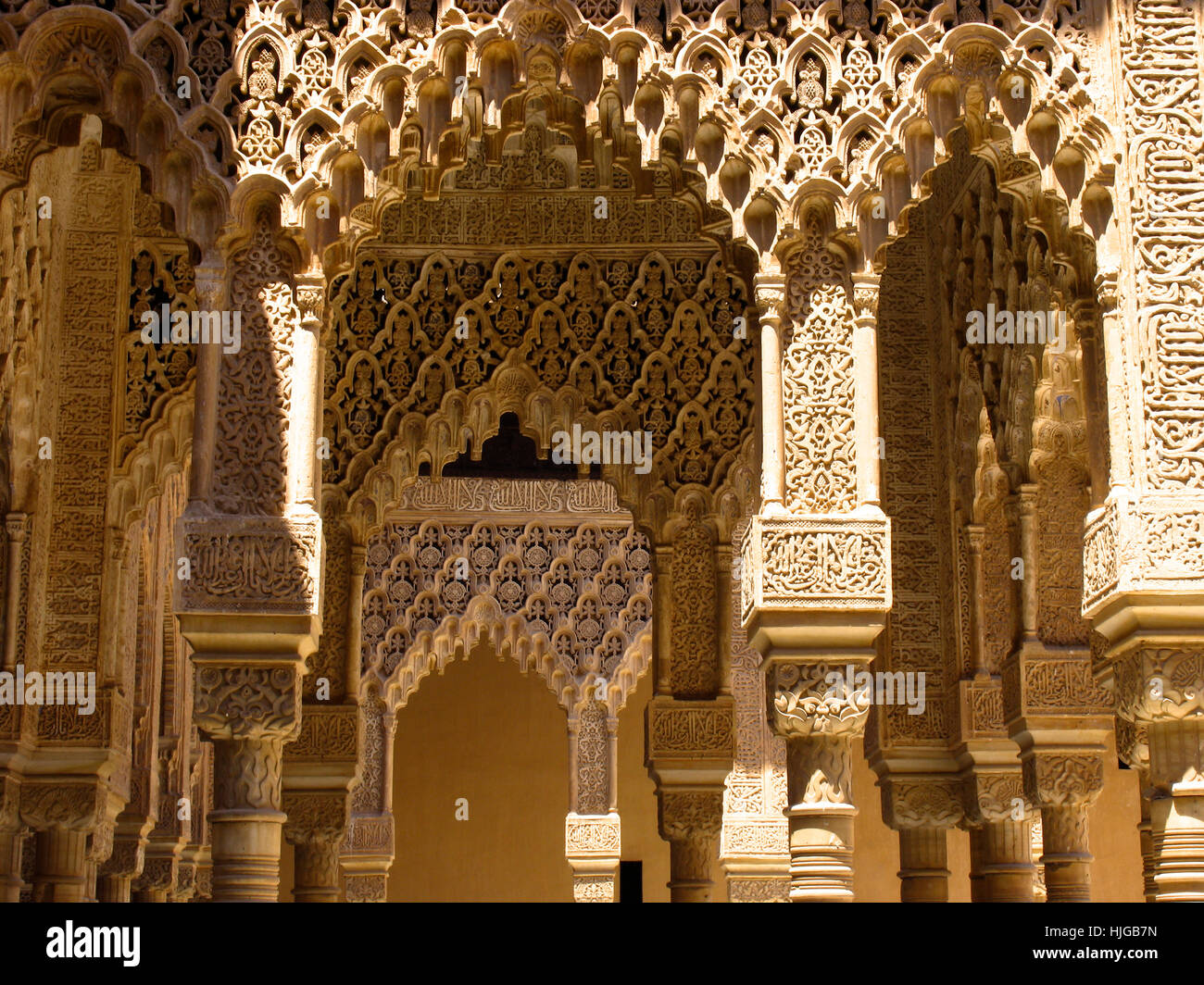 Colonnes, Patio de los Leones, Alhambra, Granada, Andalousie, Espagne Banque D'Images