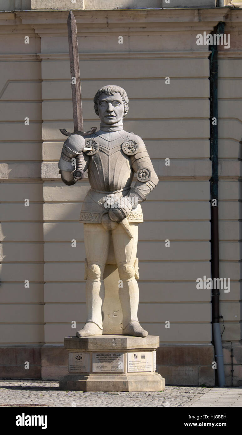 Magdeburger Roland, statue de Roland, Ancien hôtel de ville, Magdebourg, Saxe-Anhalt, Allemagne Banque D'Images