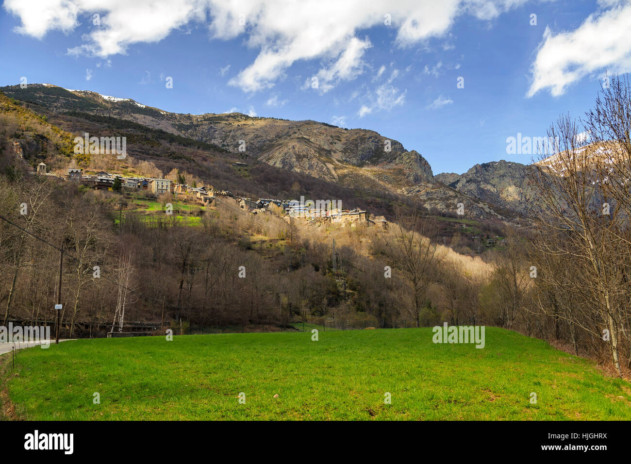 Maisons, arbre, arbres, montagnes, Espagne, foot, calme, cool, Pyrénées, entre, Banque D'Images