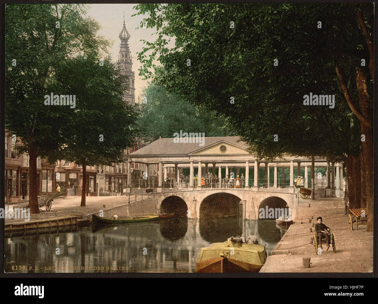 Le maïs (c.-à-d. le blé) avec salle d'échange de la tour de ville, Leyde (Leiden) (c.-à-d., Holland - Photochrom xixème siècle Banque D'Images