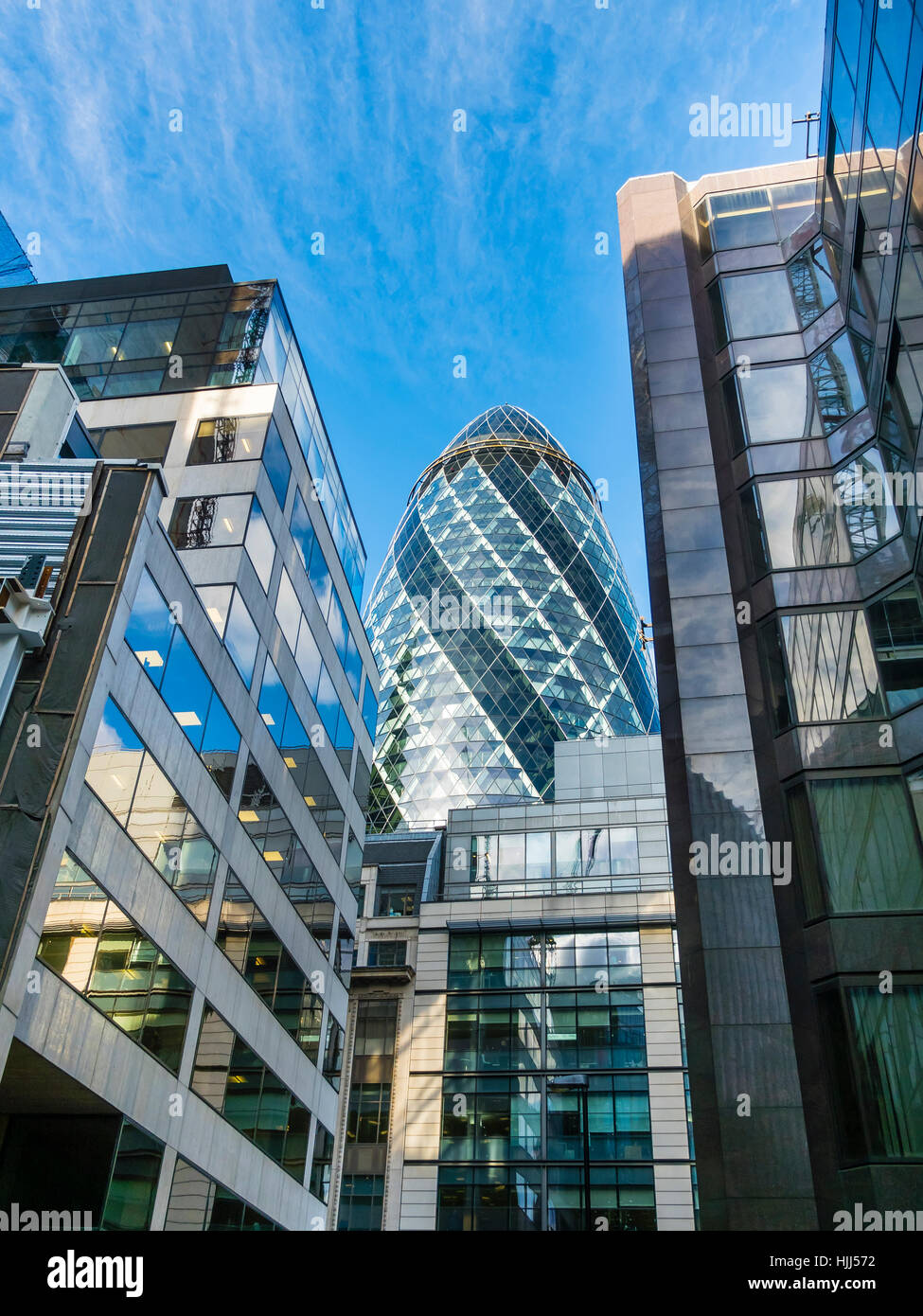 UK, Londres, ville de London, en vue de 30 St Mary Axe à financial district Banque D'Images