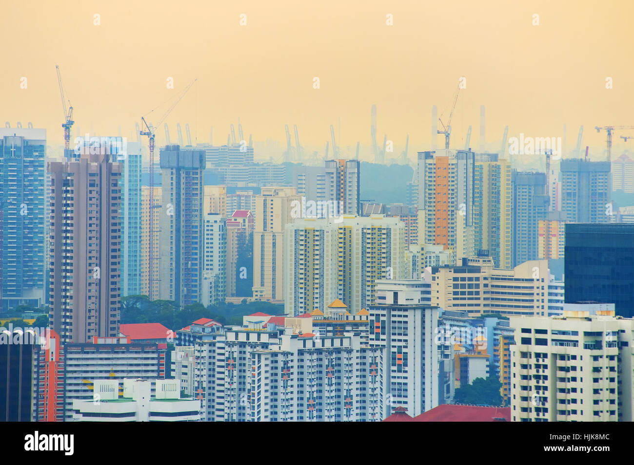 Vue sur quartier moderne de Singapour avec beaucoup de chantiers en cours Banque D'Images