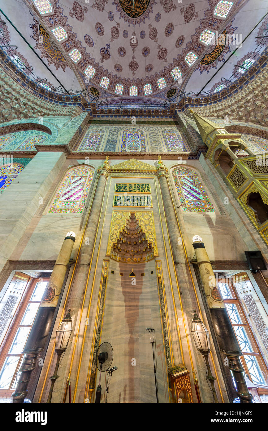Mihrab de la mosquée Sultanahmet (bleu) à Fatih, Istanbul, Turquie. Banque D'Images