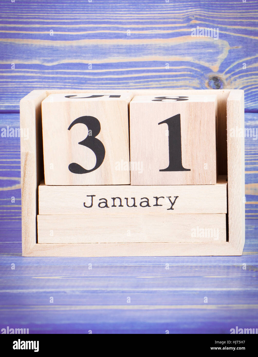 Calendrier en forme de cube pour 31 janvier sur une surface en bois avec espace vide pour le texte, nouvel an Calendrier en bois avec date, janvier calendrier en forme de cube