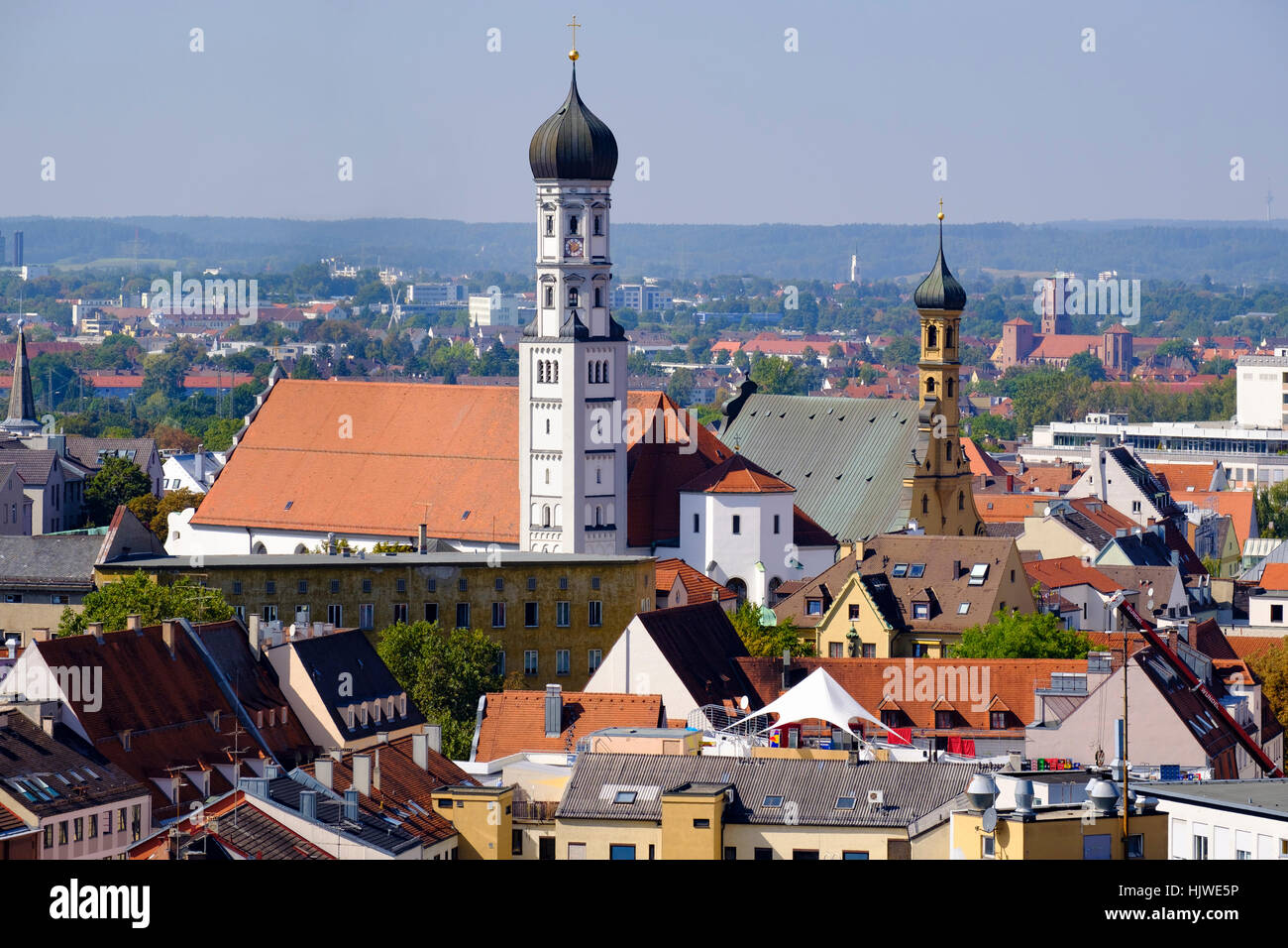 Sainte Croix catholique et protestante, l'église vue depuis Perlachturm, Augsburg, souabe, Bavière, Allemagne Banque D'Images