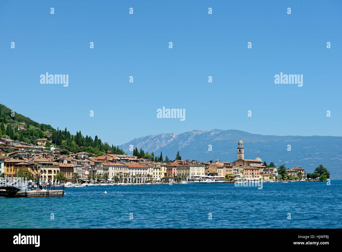Paysage urbain, Salo, sur le lac de Garde, Lombardie, Italie Banque D'Images