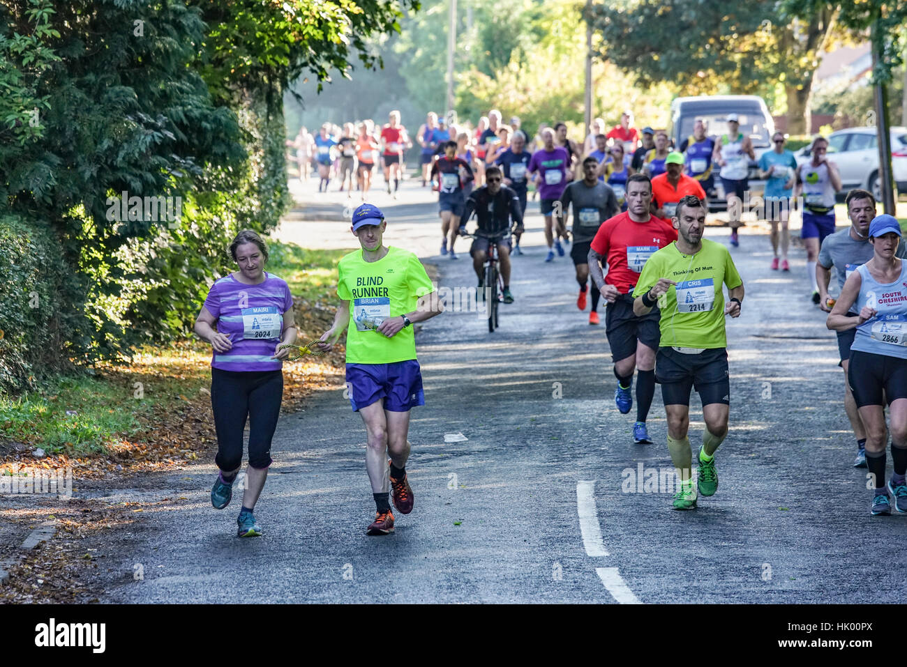 Un groupe de coureurs dans le Marathon de Chester Banque D'Images