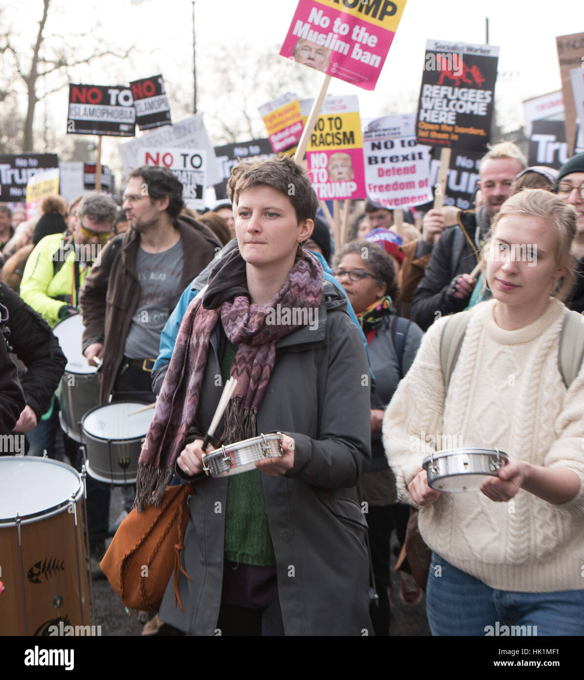 Londres, Royaume-Uni. 4 Février, 2017. Londres 4e encore de manifestants dans Park Lane, Londres, à l'Atout anti-manifestation à Londres Crédit : Ian Davidson/Alamy Live News Banque D'Images