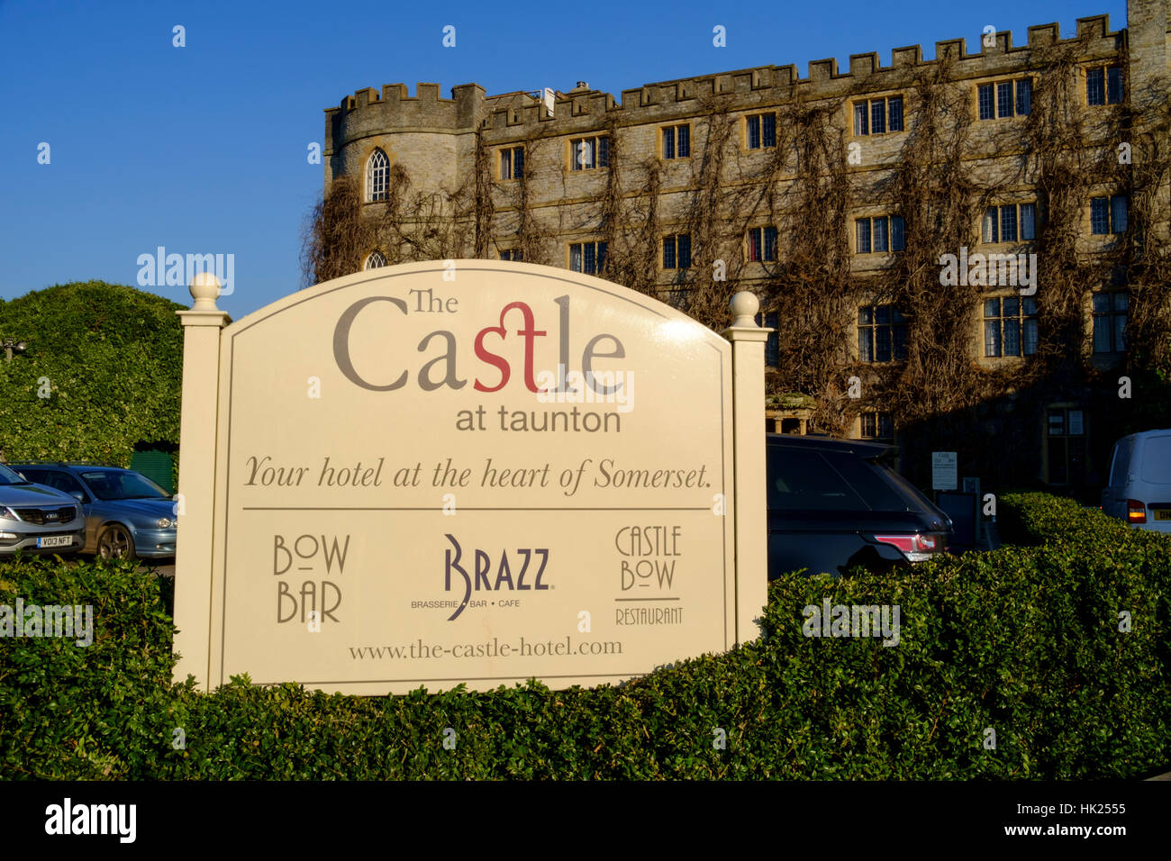 Taunton la ville du comté de Somerset en Angleterre le Château Hotel Sign Banque D'Images