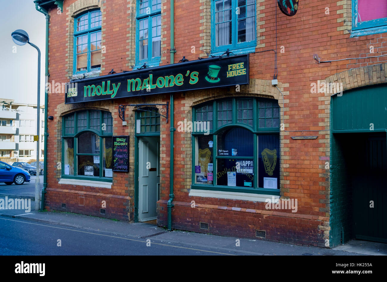 La ville du comté de Taunton Somerset Angleterre Molly Malone's Pub Banque D'Images