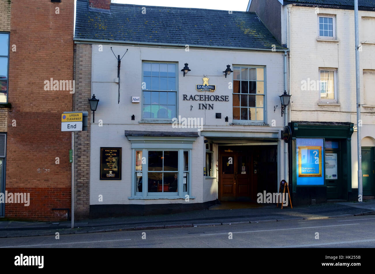 La ville du comté de Taunton Somerset Angleterre Racehorse Inn Pub Banque D'Images