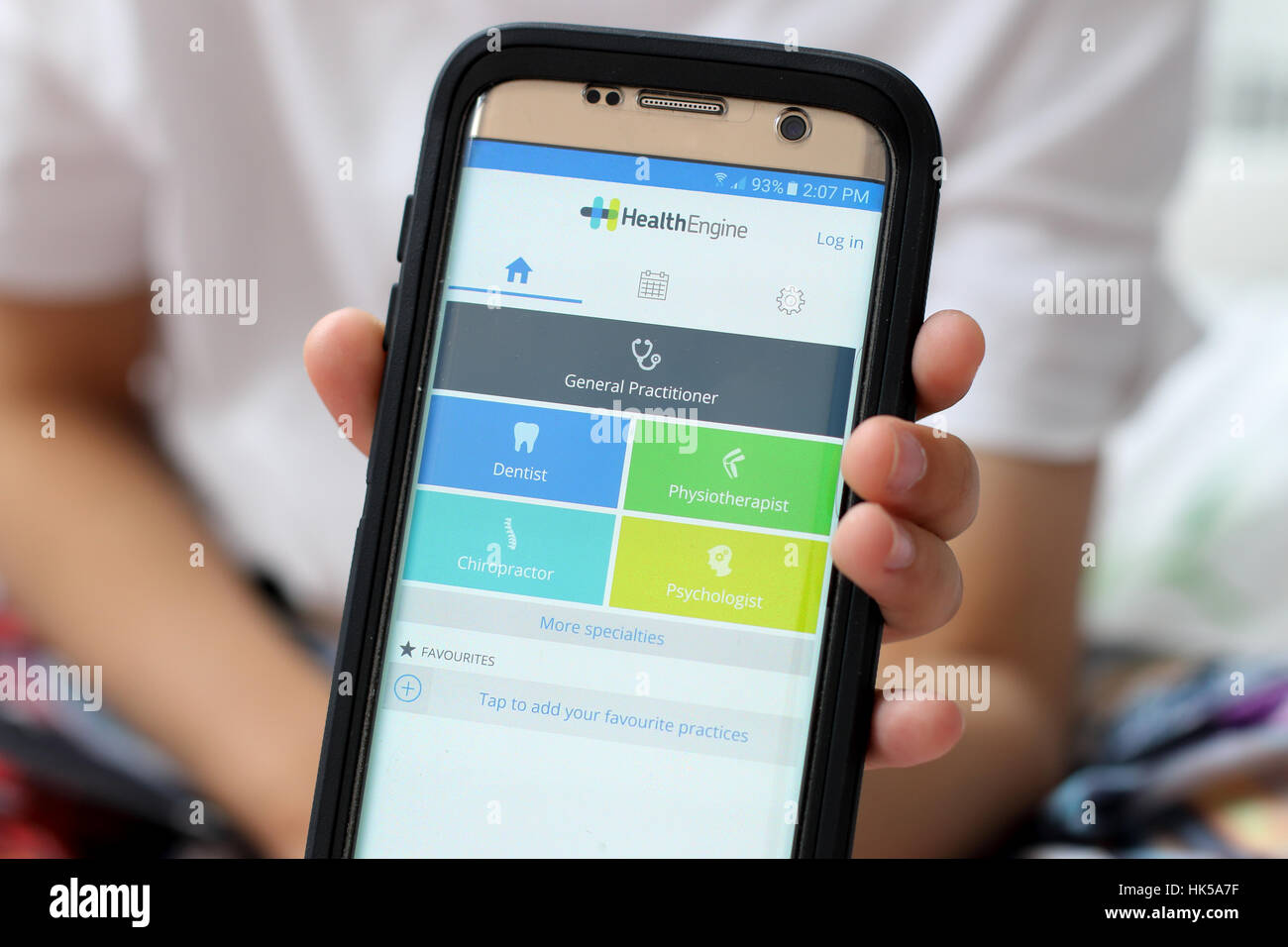 L'ouverture de l'application moteur de la santé sur l'écran du téléphone intelligent Android Banque D'Images
