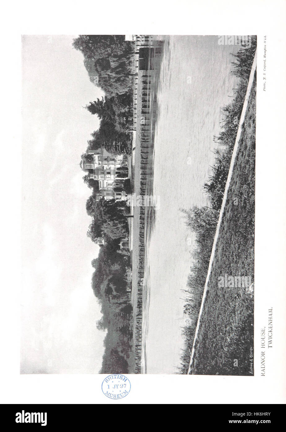 Image tirée de « The Thames Illustrated », montrant un voyage pittoresque le long de la Tamise de Richmond à Oxford. L'image est tirée de la page 28. Banque D'Images