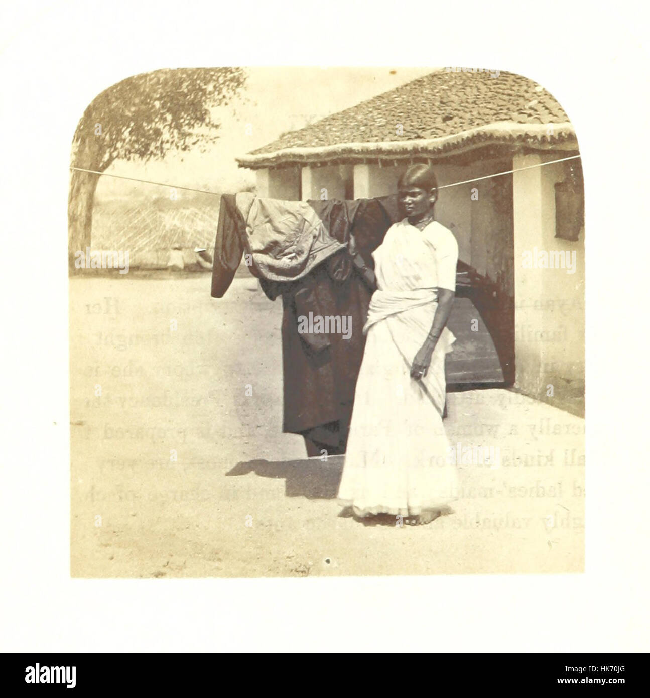 Image de la page 342 de 'Sketches in India', avec des photographies prises à Hyderabad et Secunderabad, capturant des scènes de la vie quotidienne et de l'architecture dans ces villes indiennes. Banque D'Images